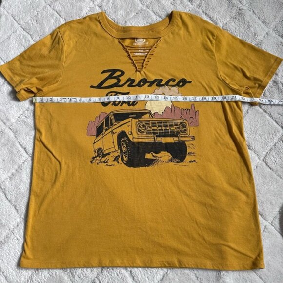 Ford | Yellow Bronco Vintage Off Road Crewneck Graphic Tee | Size Extra Large - Picture 5 of 6